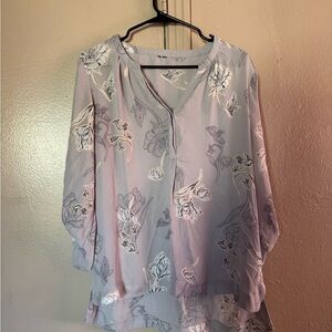 Maurices Floral Women's XL Top‎ - Light Purple